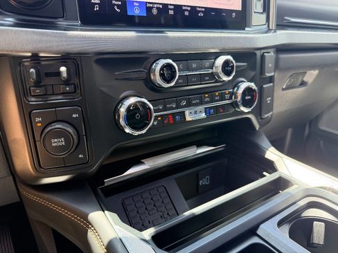 Used 2024 Ford F350 Platinum AWD/4WD image 33