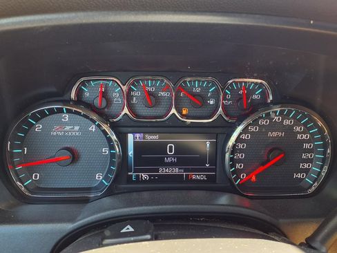 Used 2017 Chevrolet Silverado 1500 LT w/ Midnight Edition AWD/4WD image 14