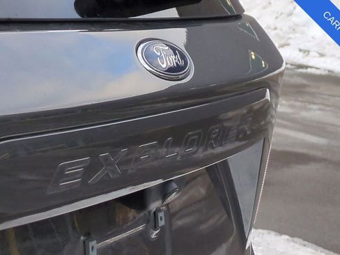 Used 2023 Ford Explorer XLT w/ Equipment Group 202A image 12