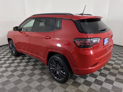 Used 2022 Jeep Compass Limited w/ (RED) Package image 11