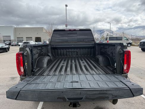 Used 2022 GMC Sierra 3500 AT4 w/ AT4 Premium Plus Package image 34