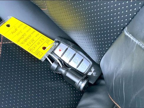 Used 2022 Mitsubishi Outlander SEL image 14