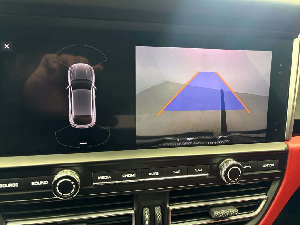 Certified 2020 Porsche Macan AWD/4WD image 41
