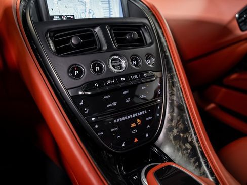 Used 2019 Aston Martin DBS Superleggera image 53