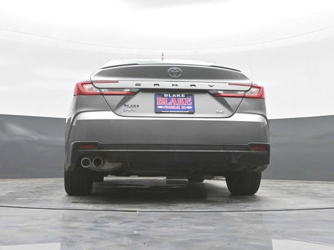 Used 2025 Toyota Camry SE FWD image 25