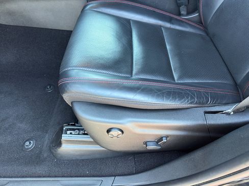 Used 2024 Dodge Durango GT image 12