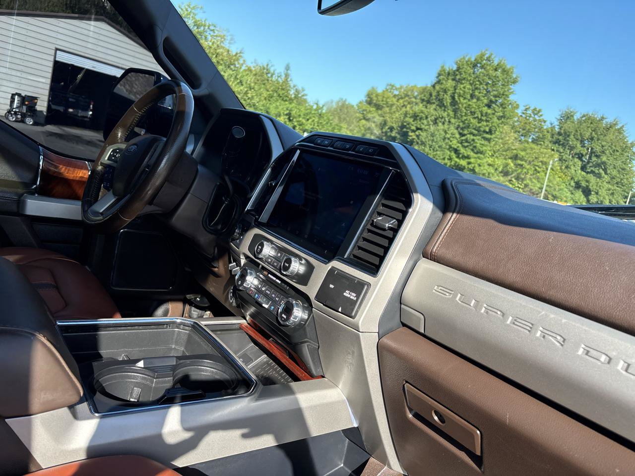 Used 2022 Ford F250 King Ranch w/ King Ranch Ultimate Package AWD/4WD image 8