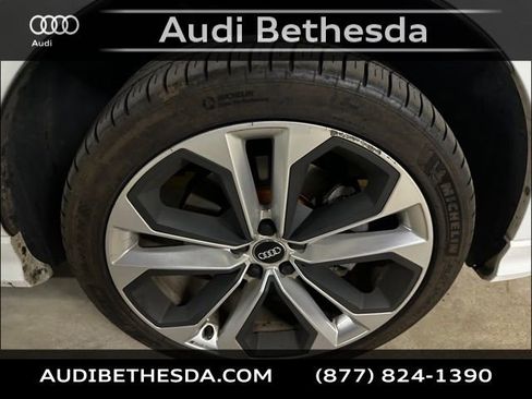 Used 2020 Audi Q3 2.0T Premium Plus image 9