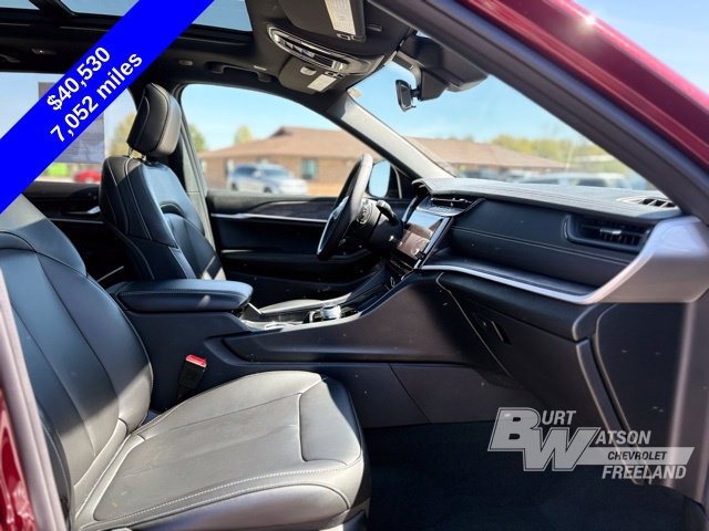 Used 2026 Jeep Grand Cherokee Limited w/ Limited Altitude Package AWD/4WD image 26