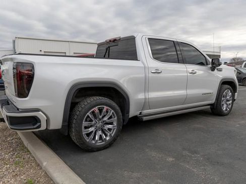 Used 2022 GMC Sierra 1500 Denali w/ Denali Reserve Package image 3