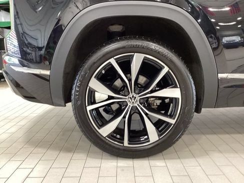 Certified 2026 Volkswagen Atlas Cross Sport SEL Premium R-Line w/ MDO Package AWD/4WD image 25