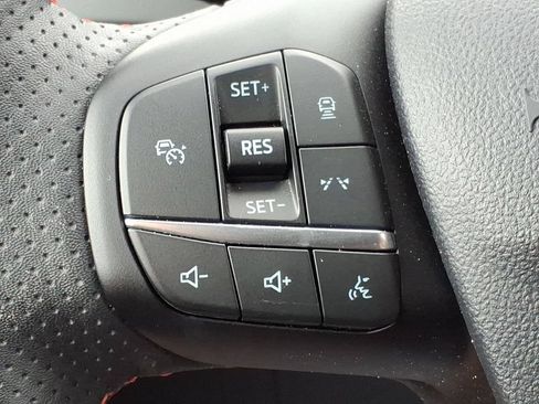 Used 2024 Ford Escape ST-Line w/ Tech Pack #1 AWD/4WD image 21