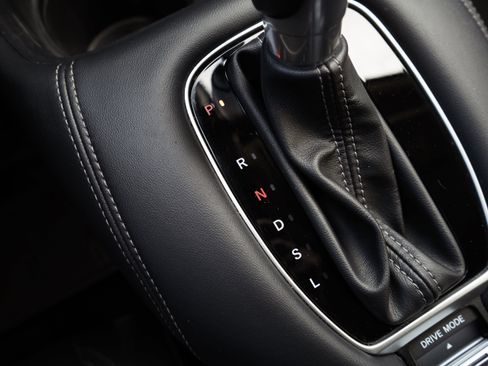 Certified 2024 Honda HR-V EX-L image 30