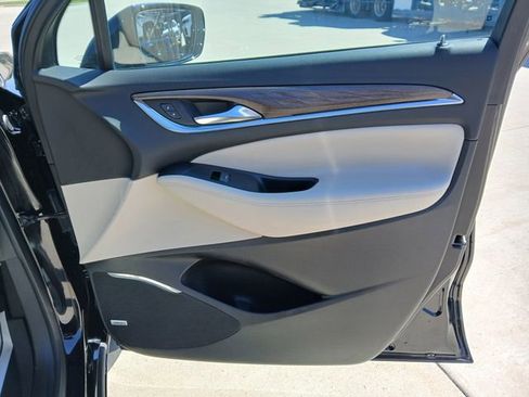 Used 2024 Buick Enclave Avenir w/ Avenir Technology Package image 16