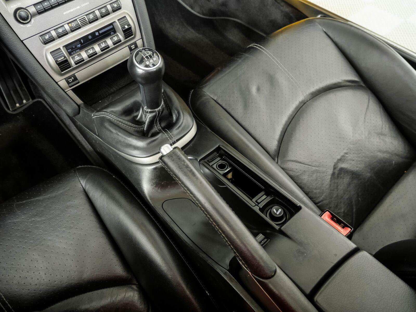 Used 2005 Porsche Boxster RWD image 13
