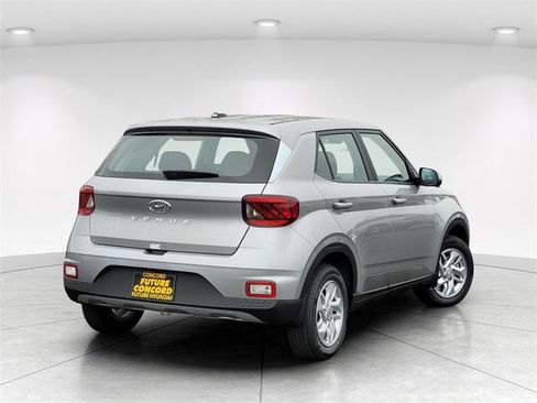 New 2026 Hyundai Venue SE image 6