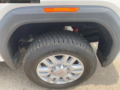 Used 2022 GMC Sierra 2500 SLE w/ SLE Value Package; AWD/4WD image 10