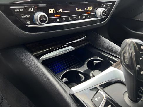 Used 2019 BMW 530i xDrive w/ Convenience Package image 53