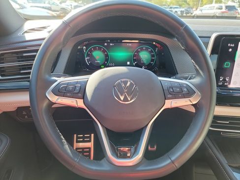 Used 2025 Volkswagen Atlas Cross Sport SEL Premium R-Line AWD/4WD image 16
