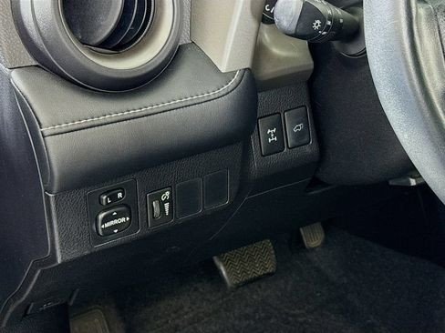 Used 2016 Toyota RAV4 XLE AWD/4WD image 10