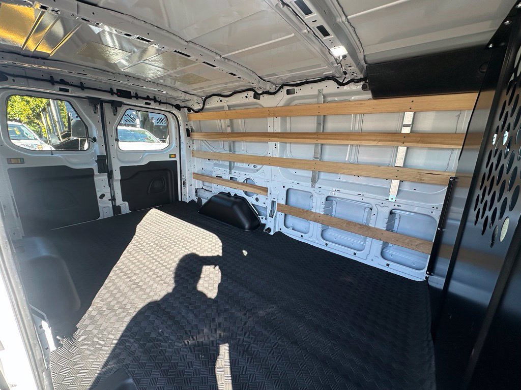 Used 2025 Ford Transit 250 Low Roof w/ Exterior Upgrade Package RWD image 7
