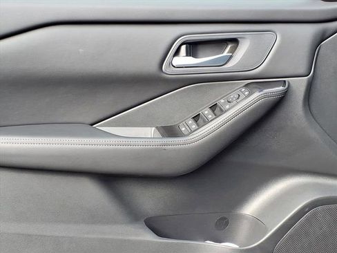 New 2026 Nissan Rogue SV FWD image 15