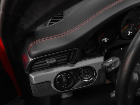 Certified 2018 Porsche 911 GT3 image 46