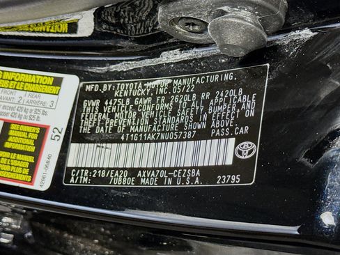 Used 2022 Toyota Camry SE w/ Carpet Mat Package (TMS) FWD image 39