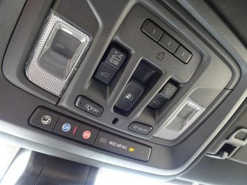 Used 2022 Chevrolet Silverado 2500 High Country w/ Z71 Off-Road Package AWD/4WD image 30