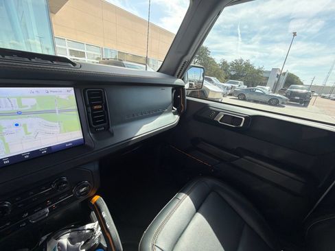 Used 2024 Ford Bronco Badlands AWD/4WD image 19