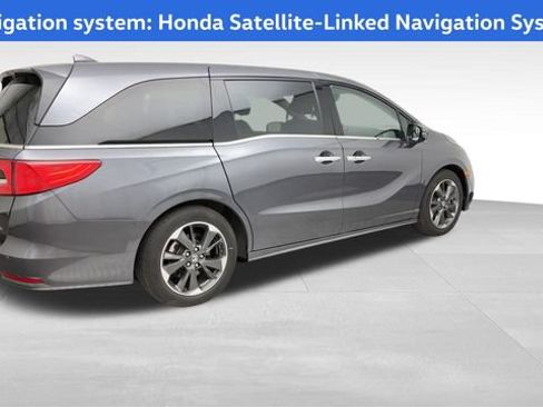 Used 2023 Honda Odyssey Elite image 2