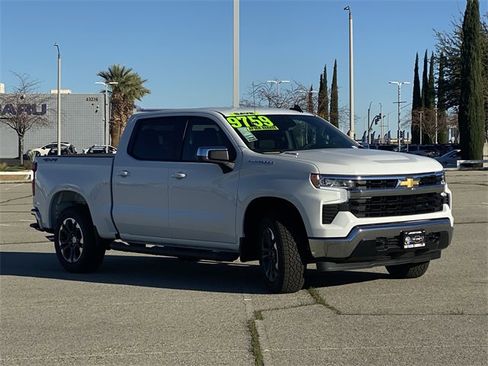 New 2026 Chevrolet Silverado 1500 LT image 3
