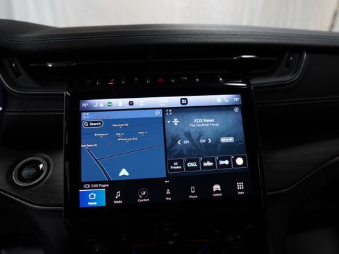 Certified 2023 Jeep Grand Cherokee L Limited image 17