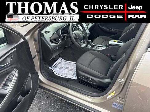 Used 2023 Chevrolet Malibu LT FWD image 10