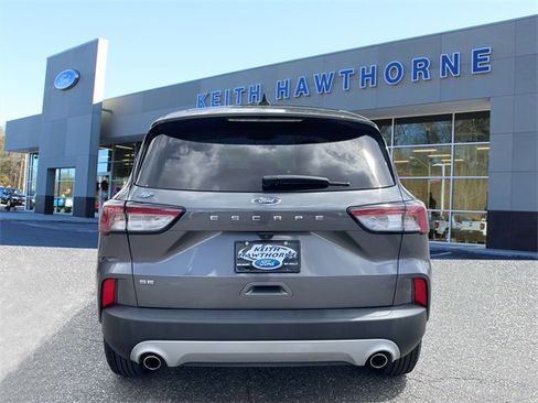 Certified 2022 Ford Escape SE image 5