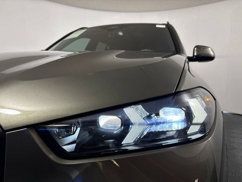 Used 2026 BMW X5 sDrive40i w/ M Sport Package RWD image 9