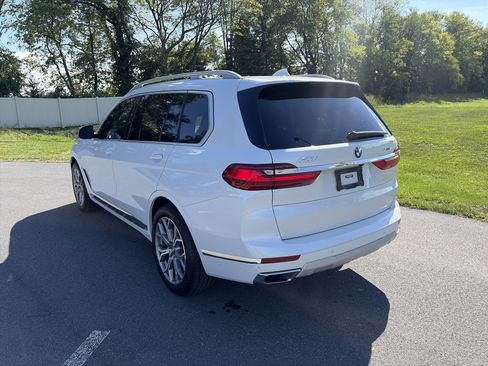 Used 2022 BMW X7 xDrive40i w/ Premium Package AWD/4WD image 7