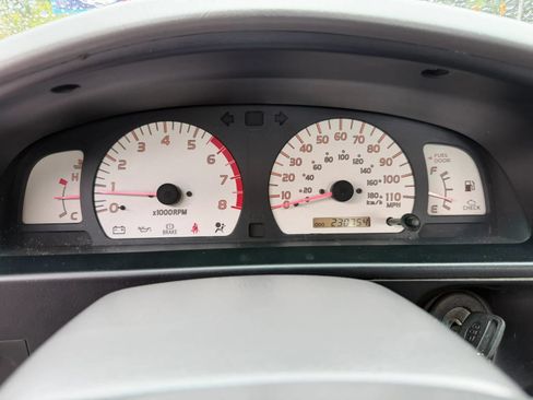 Used 2003 Toyota Tacoma PreRunner RWD image 14