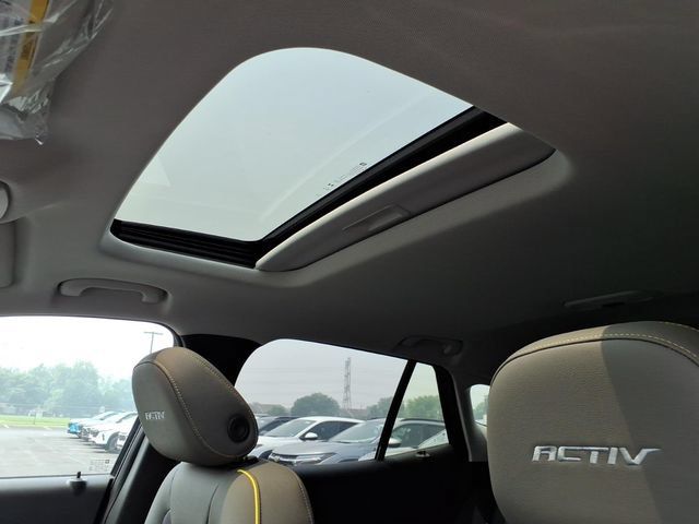 New 2026 Chevrolet Trax ACTIV w/ Sunroof Package FWD image 8