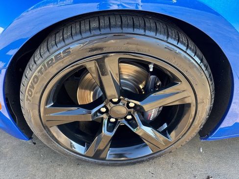 Used 2017 Chevrolet Camaro SS RWD image 31
