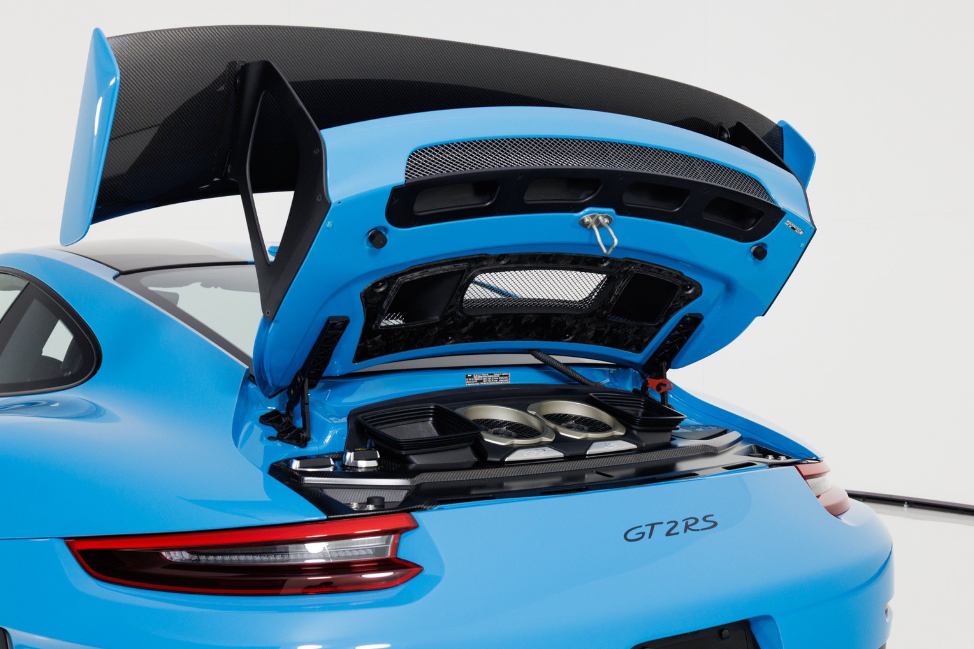 Used 2019 Porsche 911 GT2 RS RWD image 53