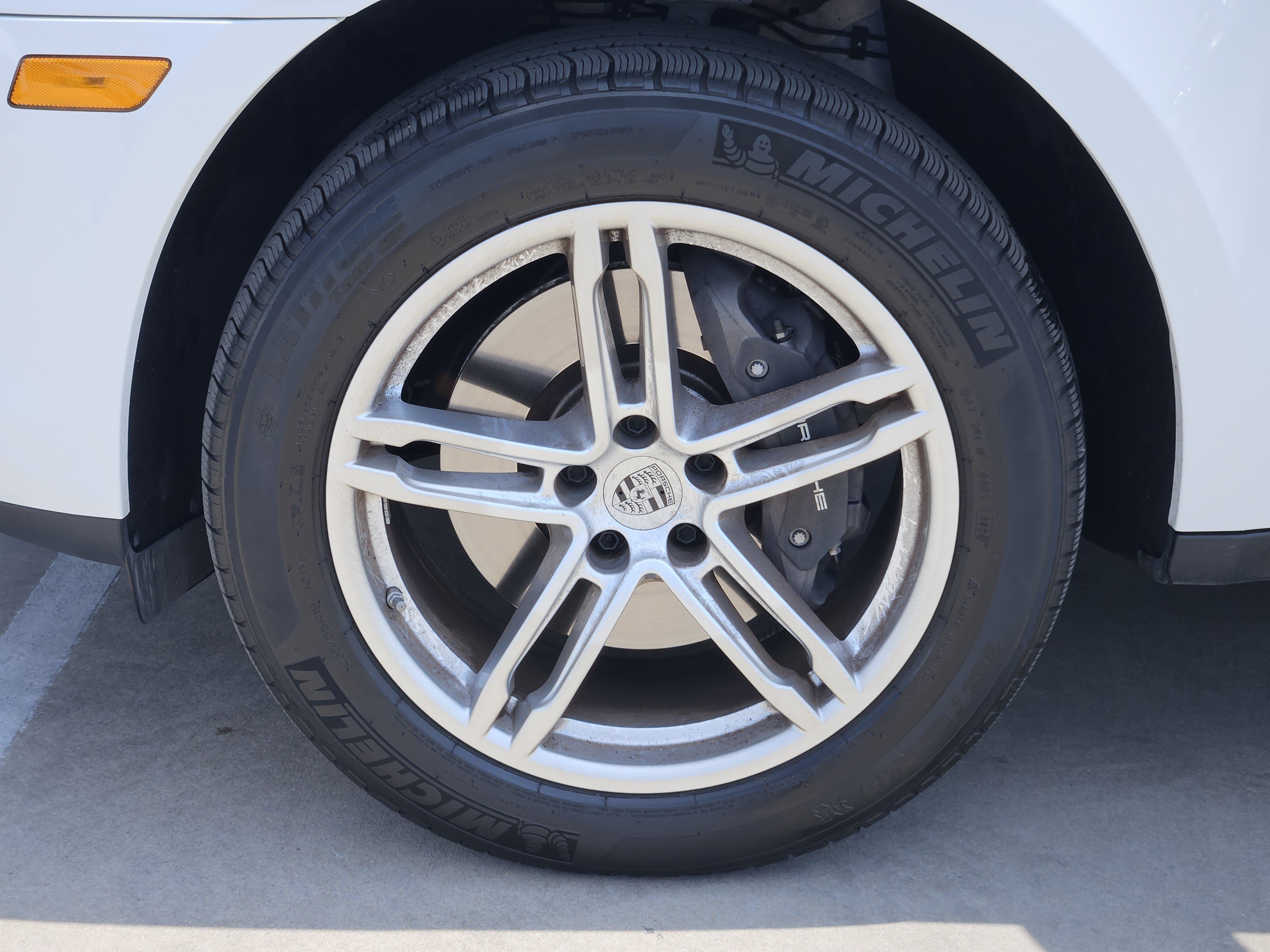 Certified 2026 Porsche Macan AWD/4WD image 14