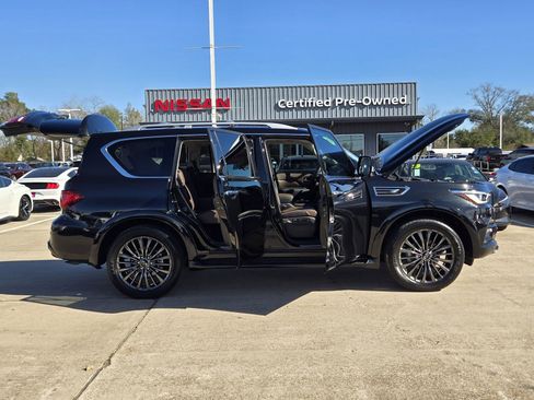 Used 2024 INFINITI QX80 Premium Select w/ Cargo Package image 12