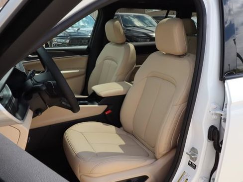 New 2026 Jeep Grand Cherokee L Limited w/ Luxury Tech Group II AWD/4WD image 15