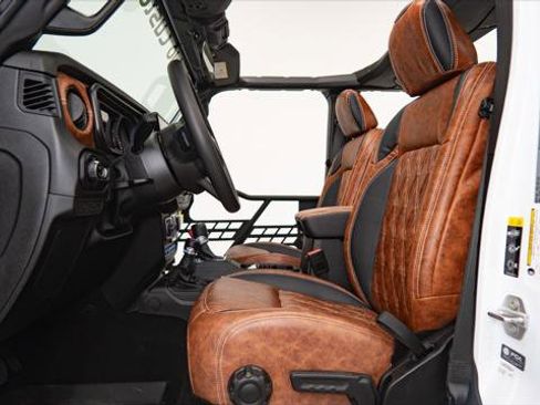 Used 2026 Jeep Gladiator Sport image 25