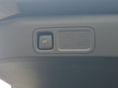 Used 2024 Ford Expedition Max XLT AWD/4WD image 35