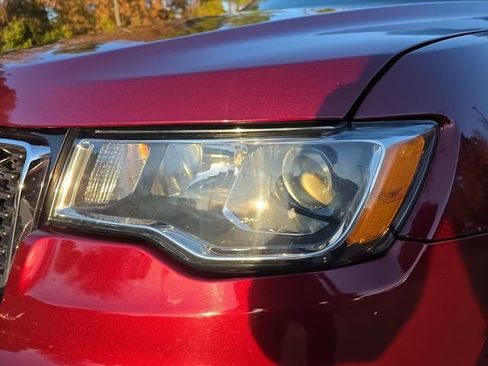 Used 2020 Jeep Grand Cherokee Laredo w/ Laredo X Package image 47