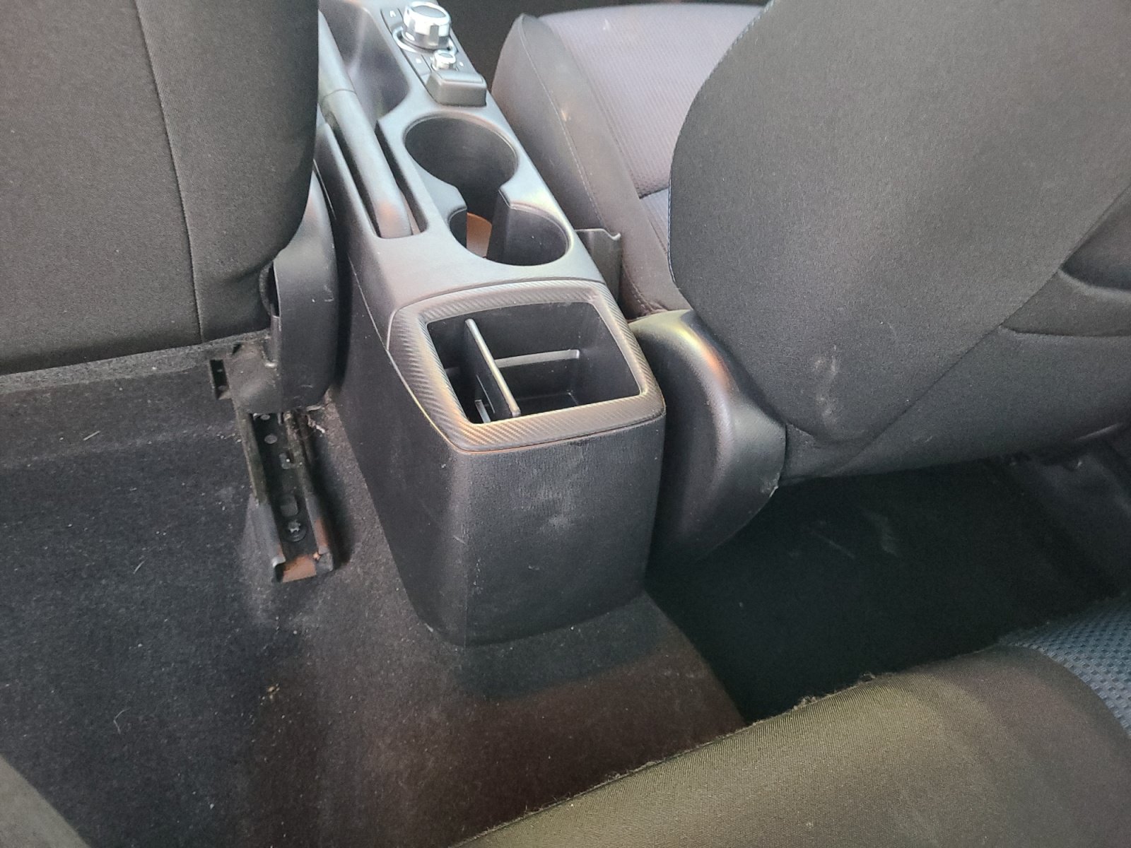 Used 2017 Toyota Yaris iA FWD image 32