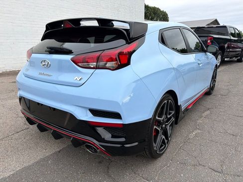 Used 2022 Hyundai Veloster N FWD image 2