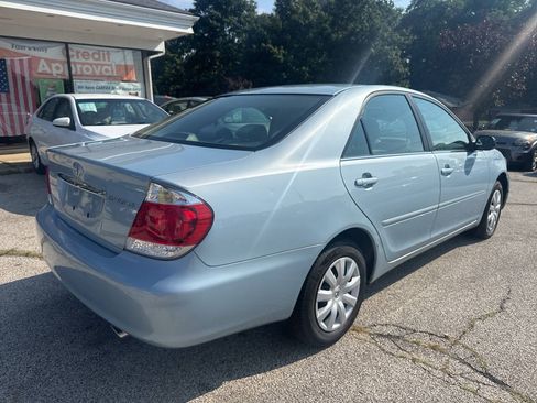 Used 2005 Toyota Camry LE FWD image 7